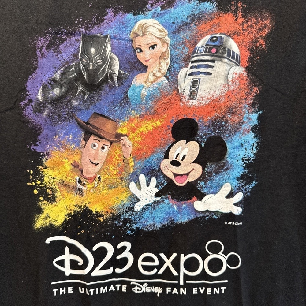 Disney D23 Expo T-Shirt Black Panther Elsa Mickey Woody R2-D2 Hanes L - Picture 3 of 6